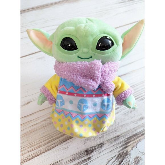 STAR WARS The Mandalorian BABY YODA EASTER PLUSH Grogu Pastel Egg Sweater NWT - Picture 1 of 5